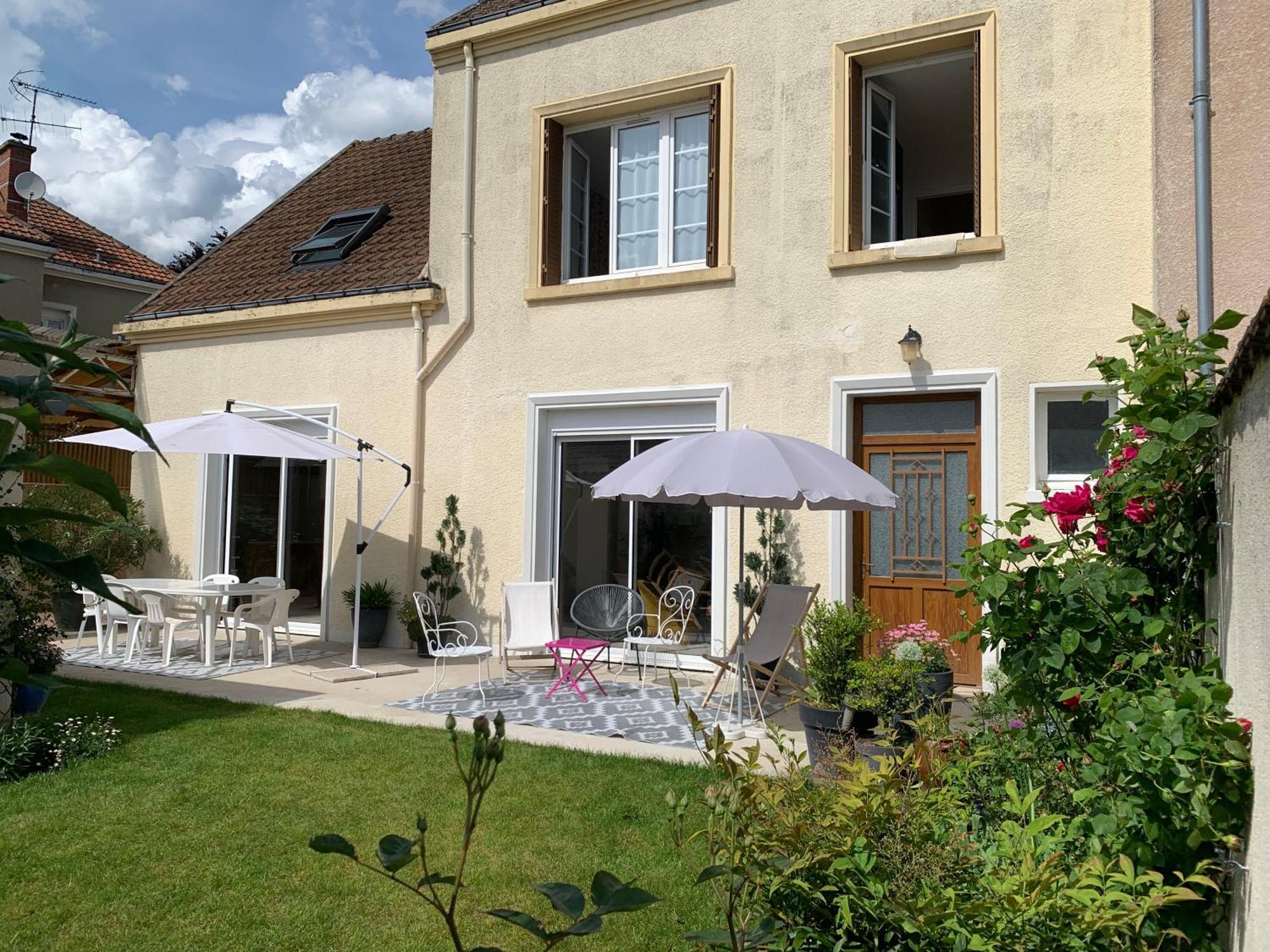 Le Claugi Villa Damery  Luaran gambar